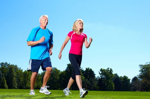 Vận động thường xuyên là cách phòng tránh tăng huyết áp