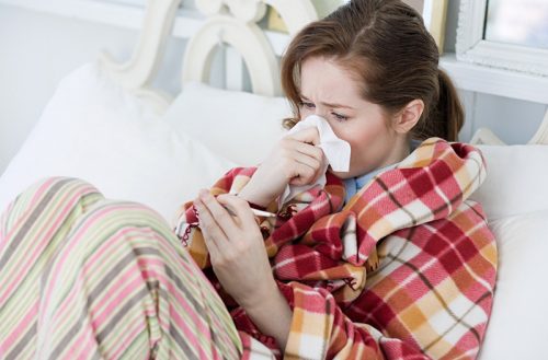 Cảm cúm là căn bệnh thường gặp vào mùa thu