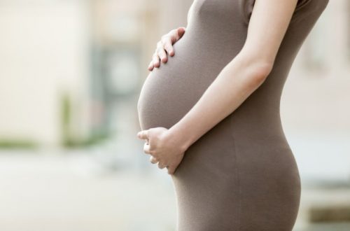 Rò rỉ nước ối có ảnh hưởng không tốt đến sức khỏe của mẹ và thai nhi